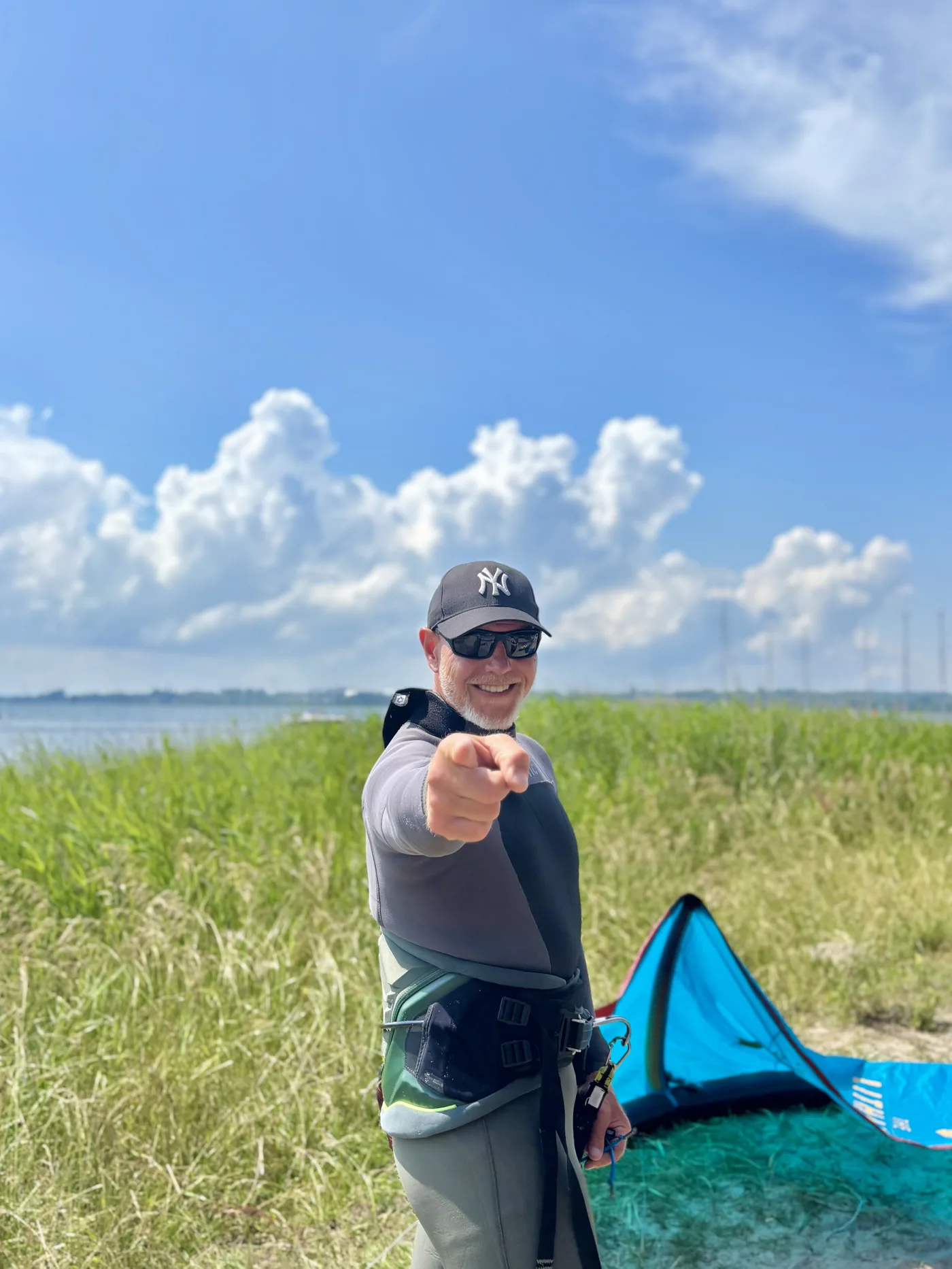 Instruktor KiteClub zaprasza na kurs kitesurfingu na Małym Morzu