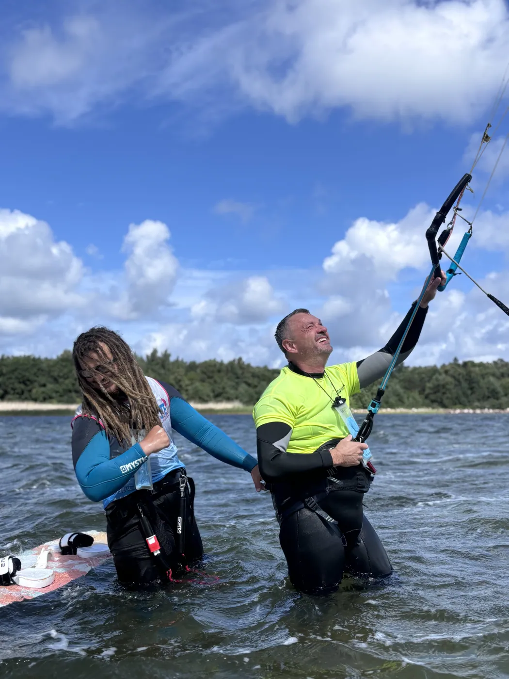 Nauka kitesurfingu na płyciźnie z instruktorem